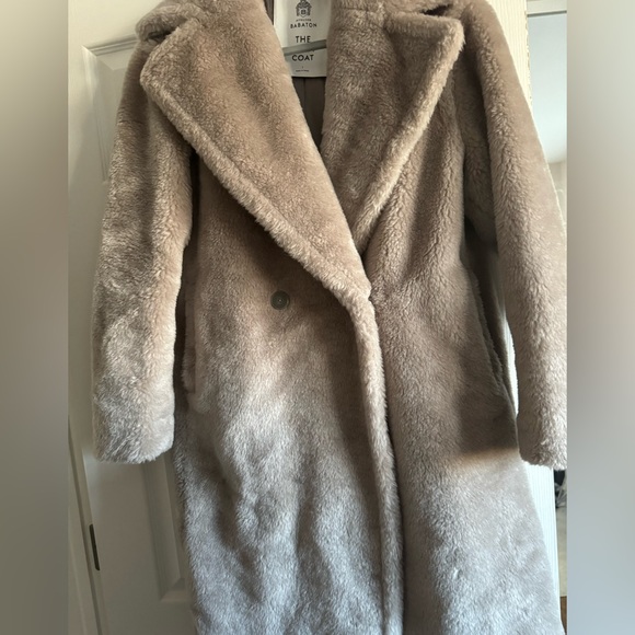 Babaton coat new without tag never worn - Picture 15 of 15